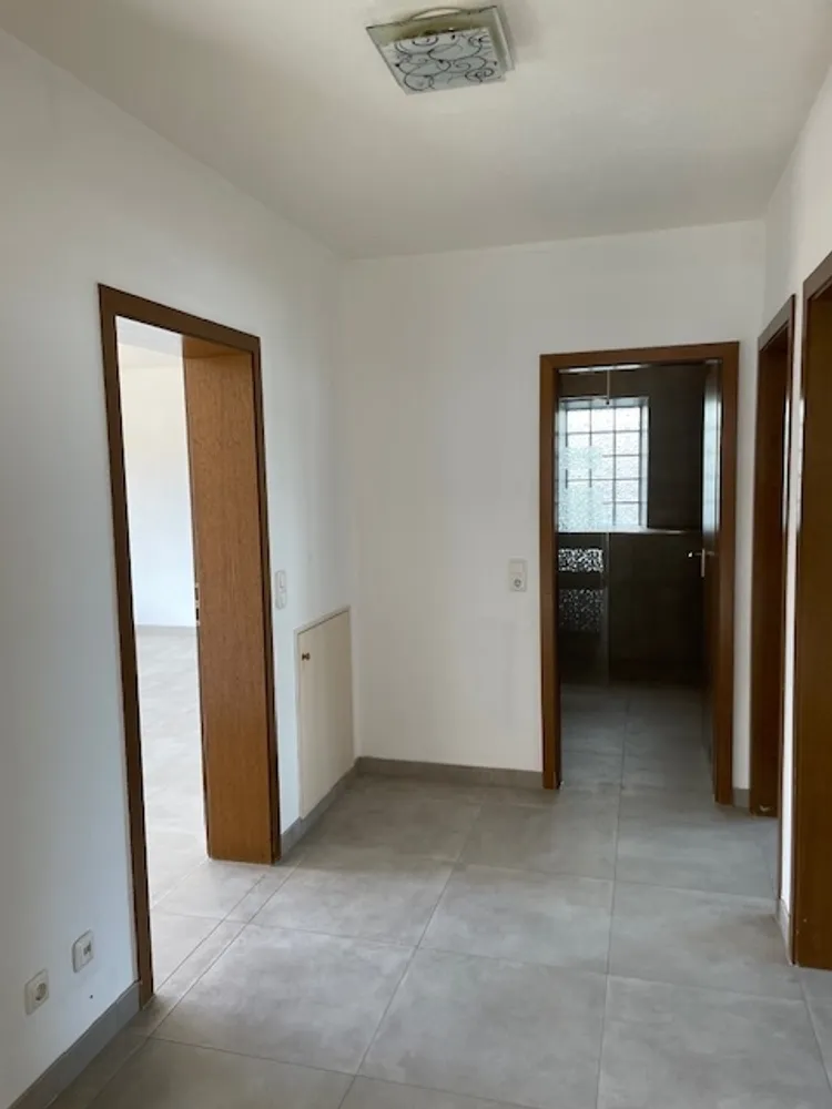 3 Zimmer Wohnung mit 84 m² in Mönchengladbach – Bild 2