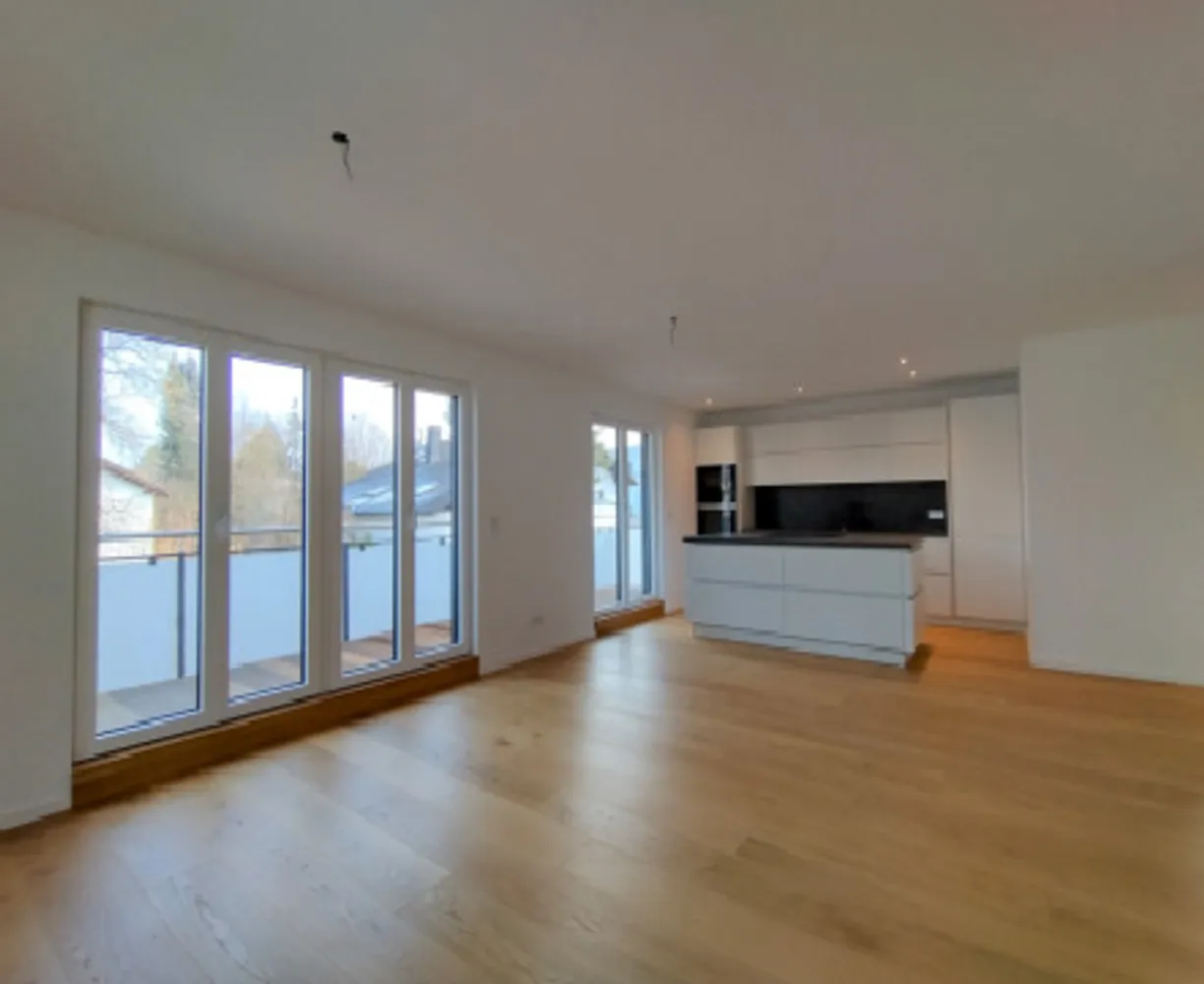 4 Zimmer Wohnung mit 132 m² in München – Bild 1