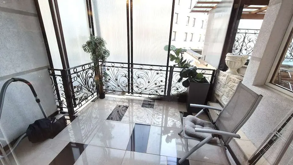 WG-Zimmer mit 100 m² in Düsseldorf – Bild 5