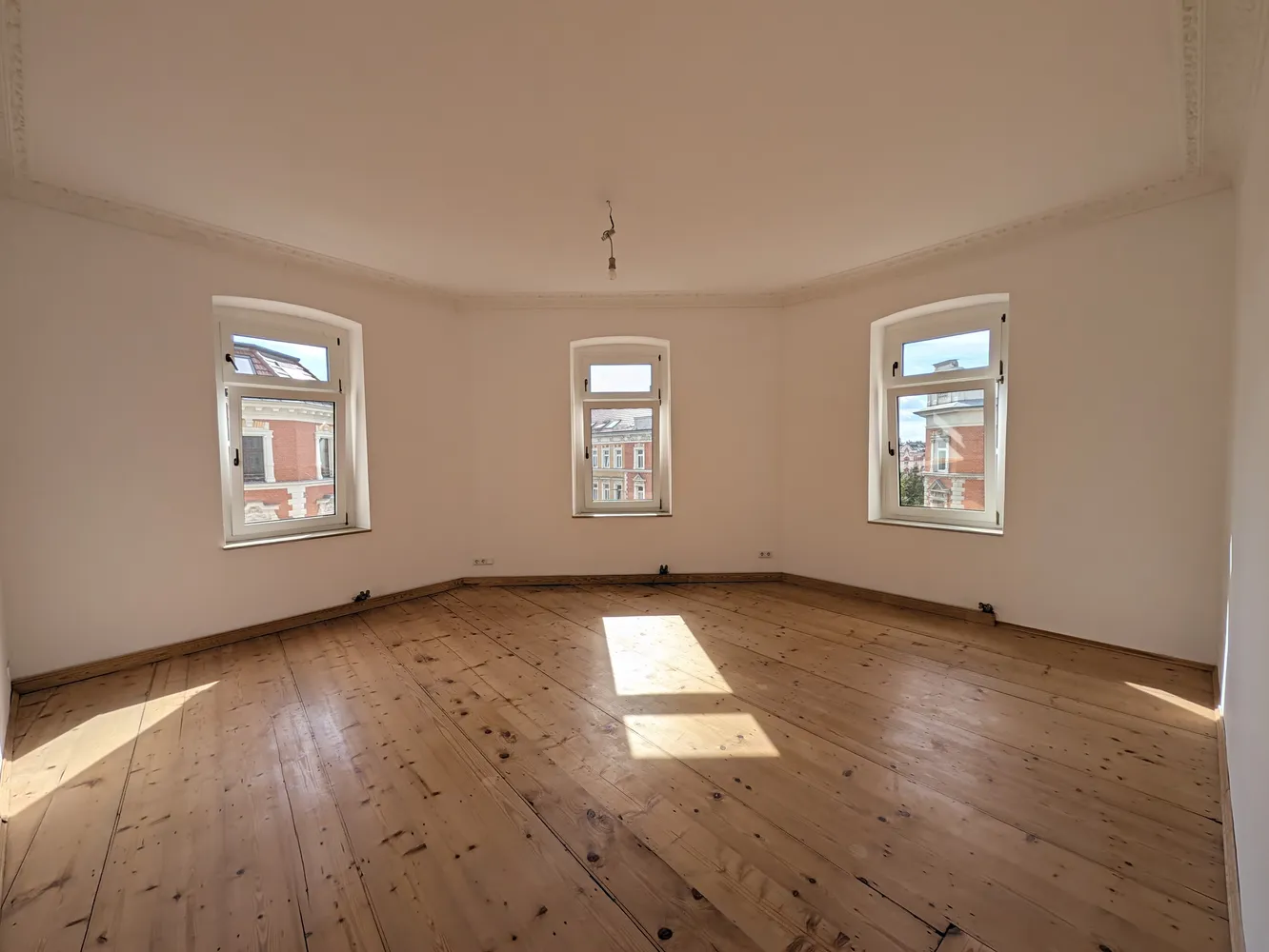 2 Zimmer Wohnung mit 82 m² in Leipzig – Bild 2