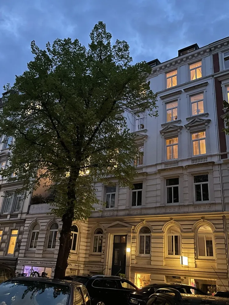 6 Zimmer Wohnung mit 138 m² in Hamburg – Bild 4