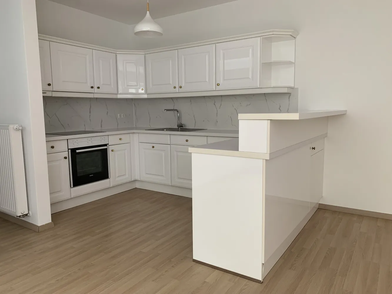 2 Zimmer Wohnung mit 82 m² in München – Bild 2