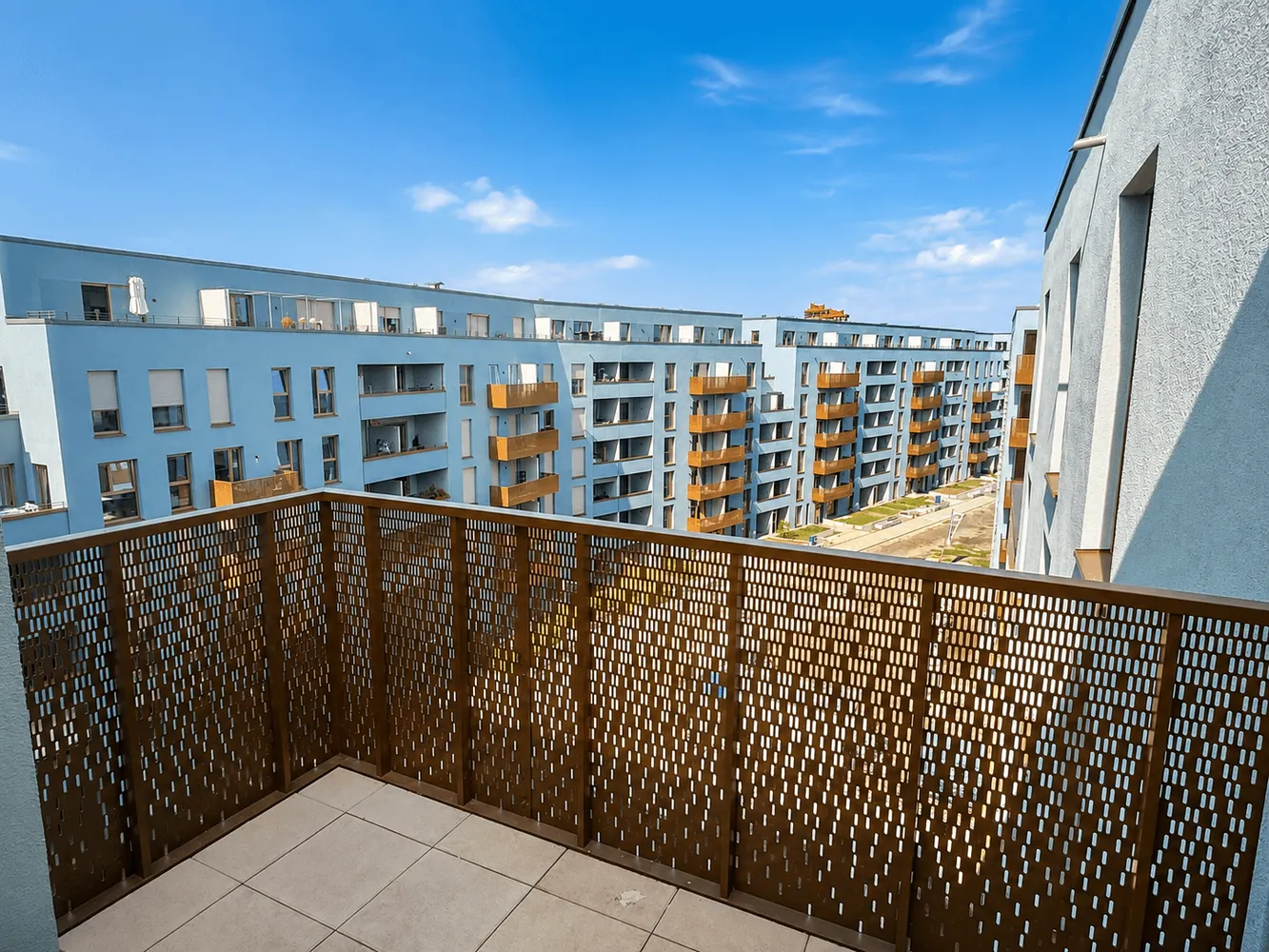 2 Zimmer Wohnung mit 66 m² in Köln – Bild 6