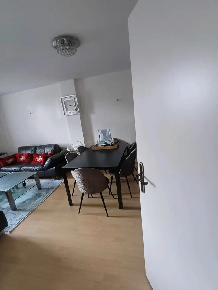 4 Zimmer Wohnung mit 90 m² in Duisburg – Bild 2