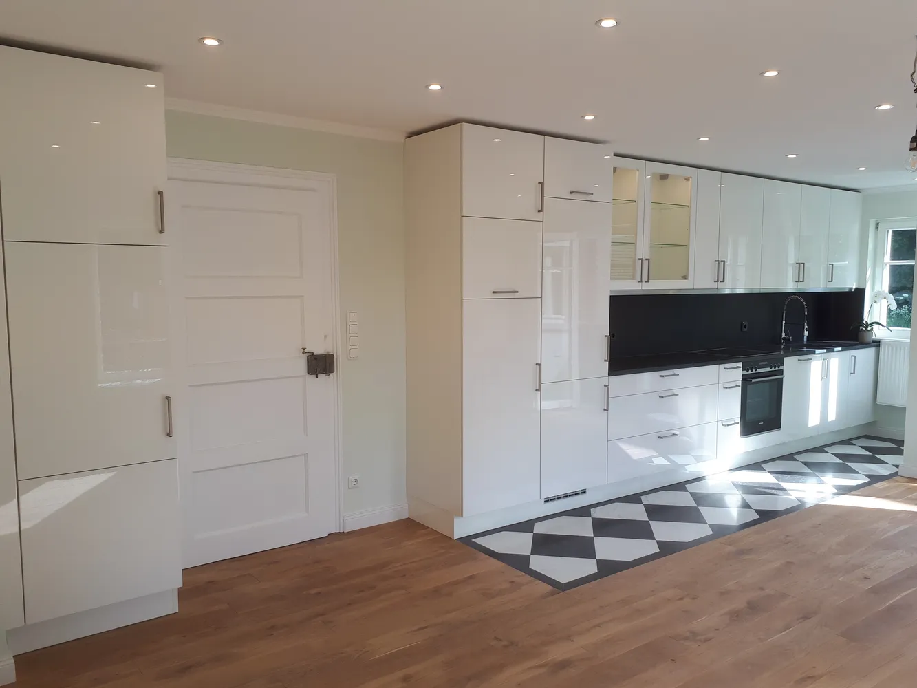 5 Zimmer Wohnung mit 120 m² in Wiesbaden – Bild 4