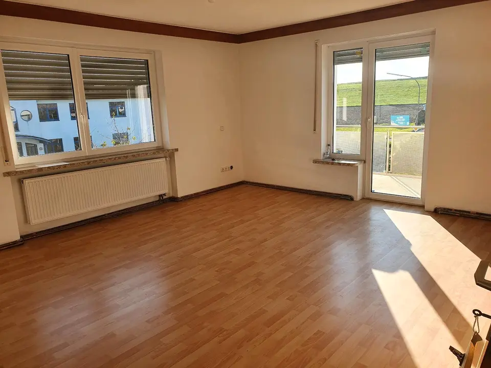 4 Zimmer Wohnung mit 98 m² in Sonneberg – Bild 1