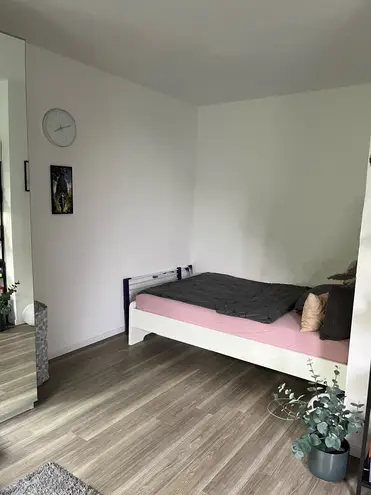 1 Zimmer Wohnung mit 33 m² in Köln – Bild 6