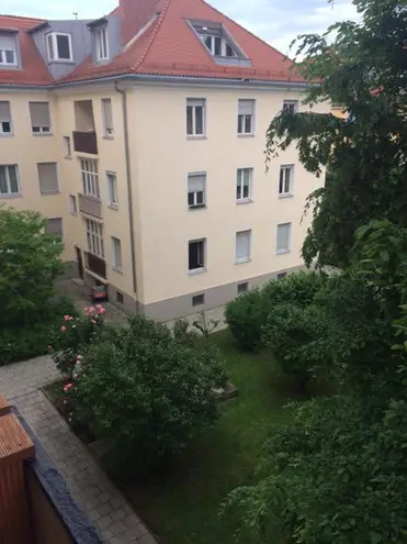 3 Zimmer Wohnung mit 76 m² in München – Bild 2