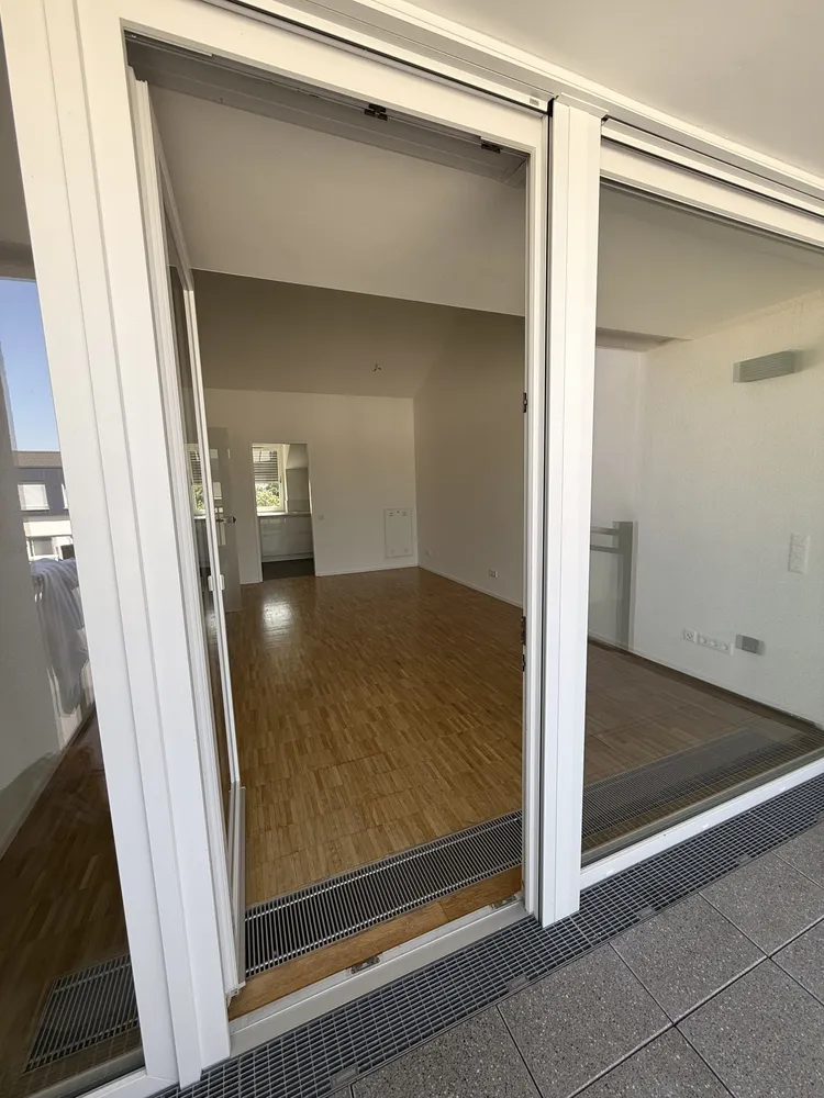 2 room apartment with 60 m² in Düsseldorf – Photo 2