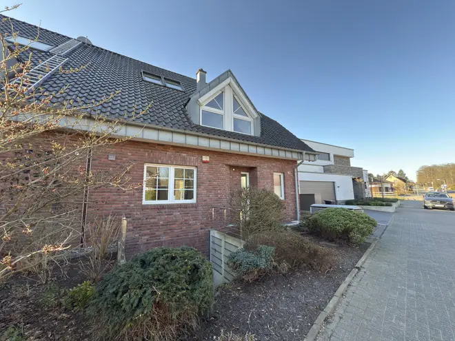 8 Zimmer Haus mit 231 m² in Bottrop – Bild 3