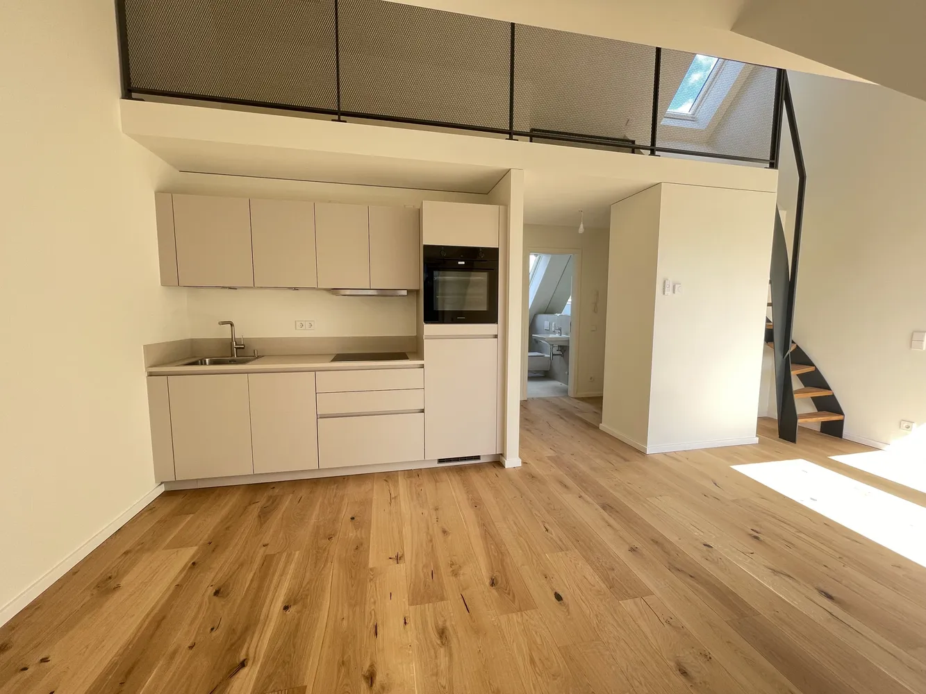 2 Zimmer Wohnung mit 37 m² in Berlin – Bild 2