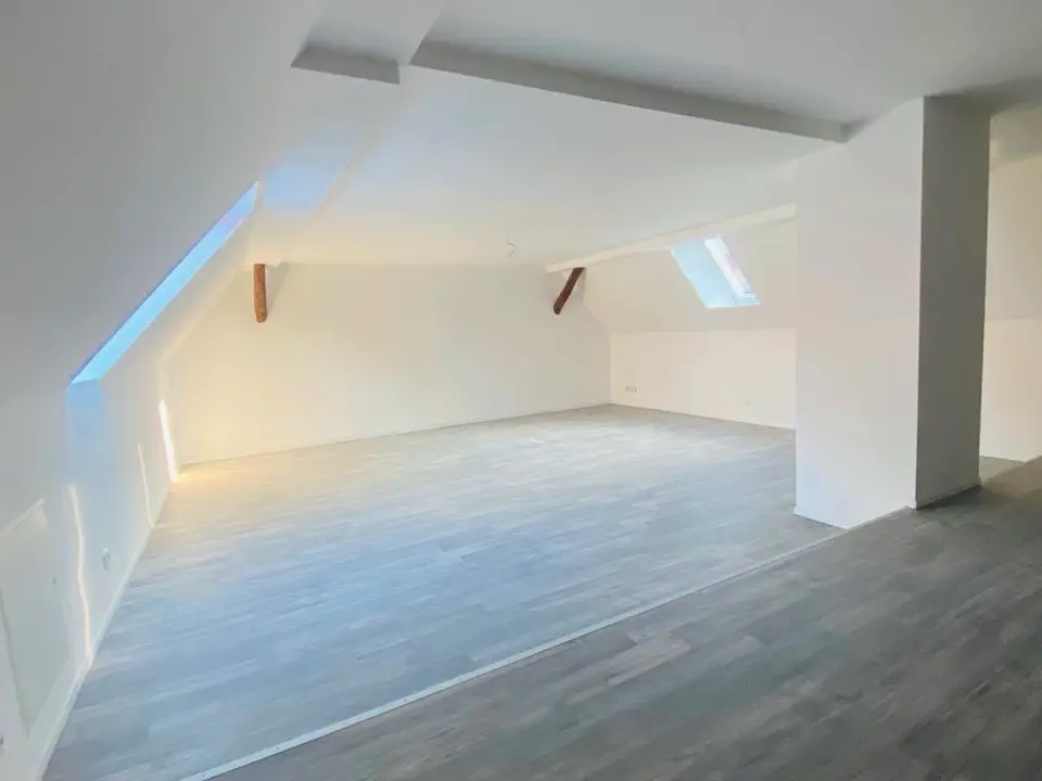 3 Zimmer Wohnung mit 100 m² in Gera – Bild 2