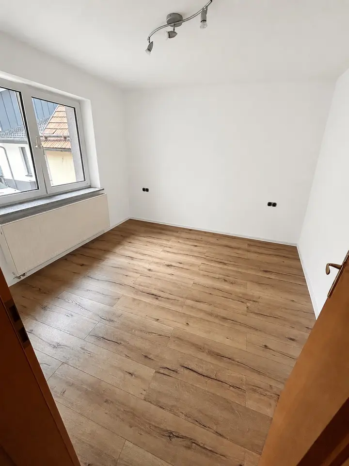 5 Zimmer Wohnung mit 120 m² in Suhl – Bild 7