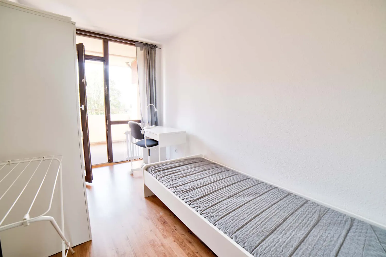 WG-Zimmer mit 15 m² in Düsseldorf – Bild 2