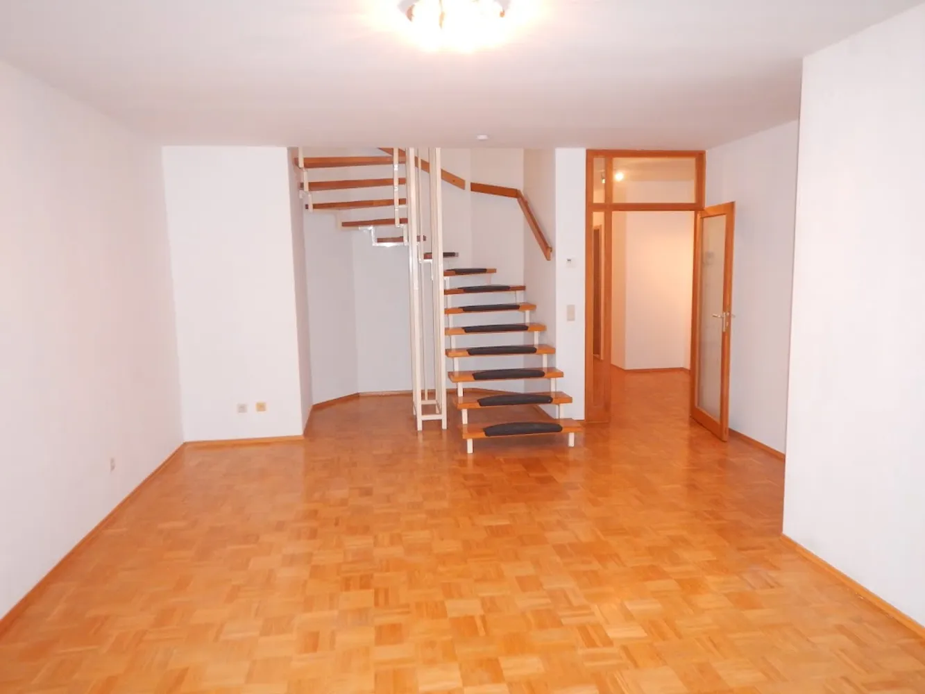 3 Zimmer Wohnung mit 107 m² in Berlin – Bild 1