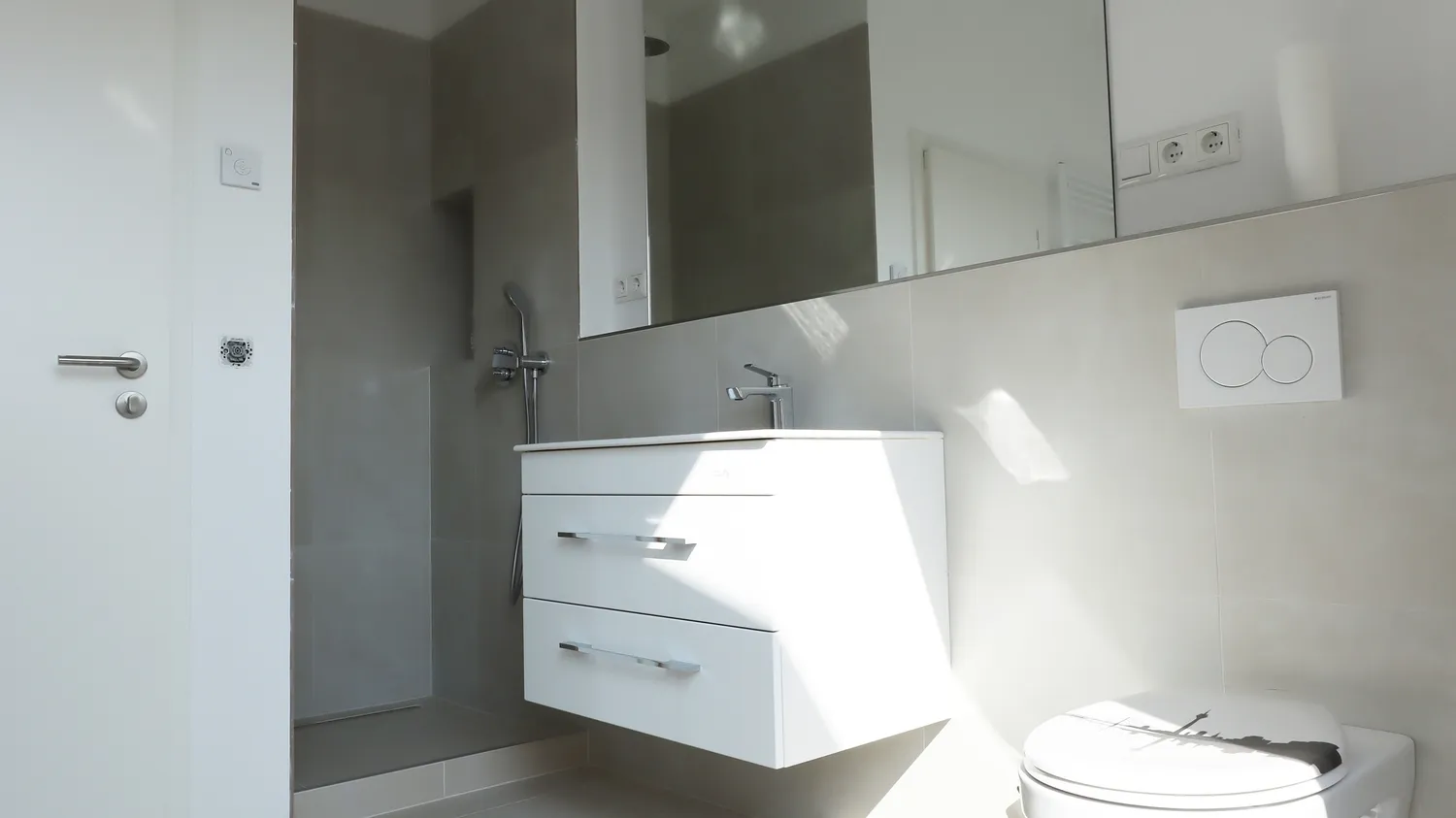 5 Zimmer Wohnung mit 123 m² in Düsseldorf – Bild 8