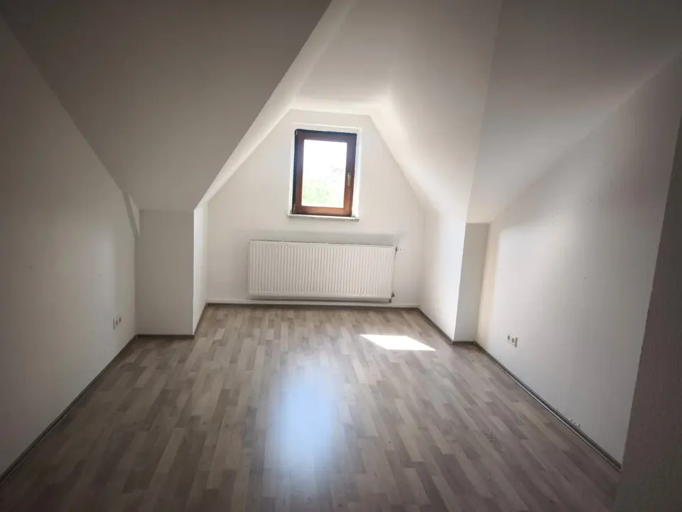 3 Zimmer Wohnung mit 75 m² in Zwickau – Bild 4