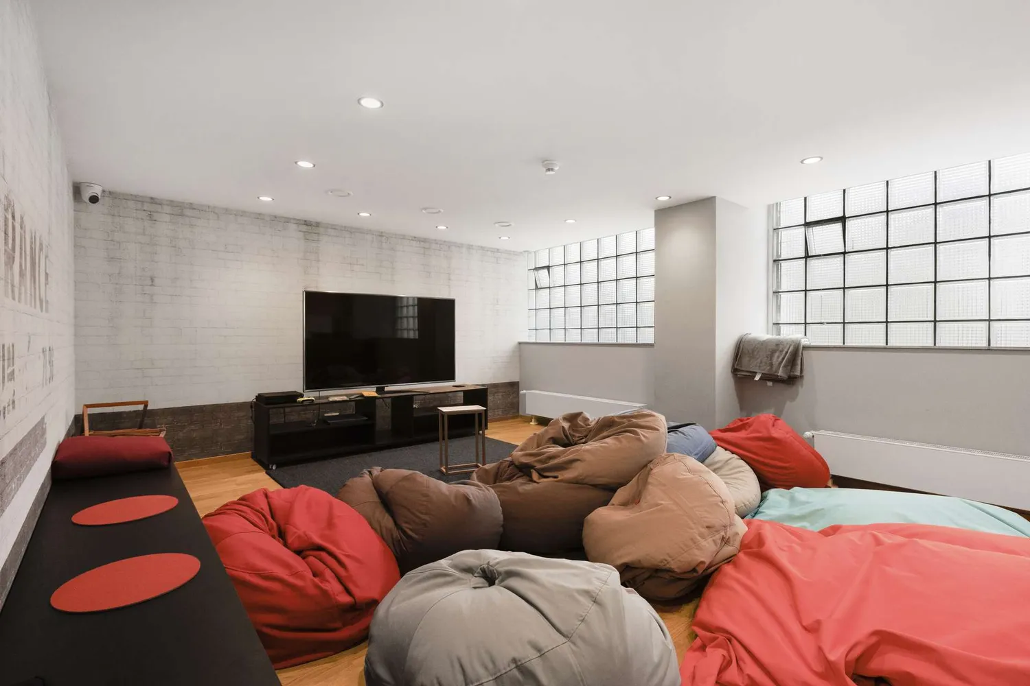 1 Zimmer Wohnung mit 25 m² in Köln – Bild 6