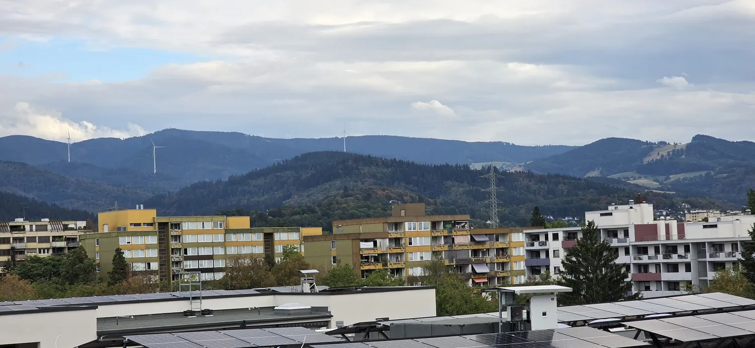 4 room apartment with 114 m² in Freiburg im Breisgau – Photo 1