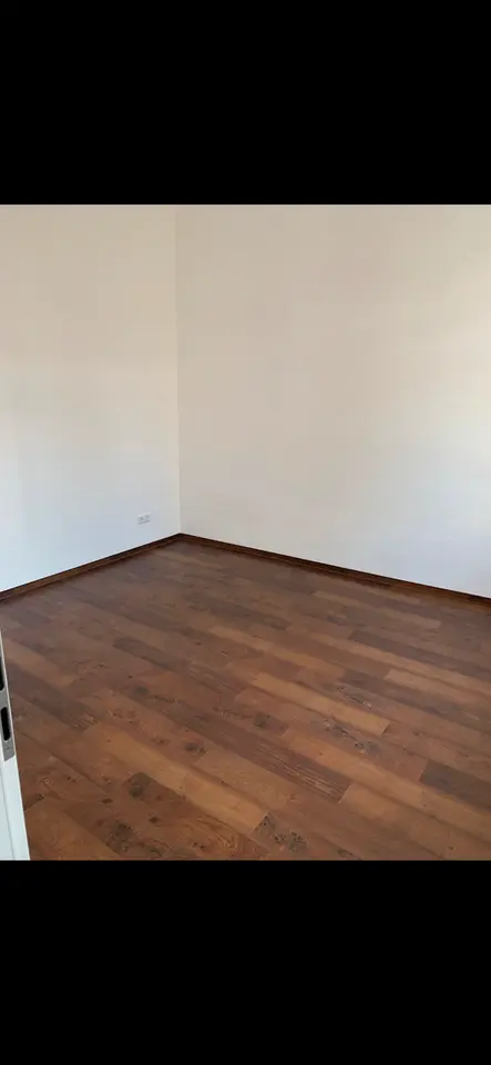 2 Zimmer Wohnung mit 74 m² in Krefeld – Bild 2