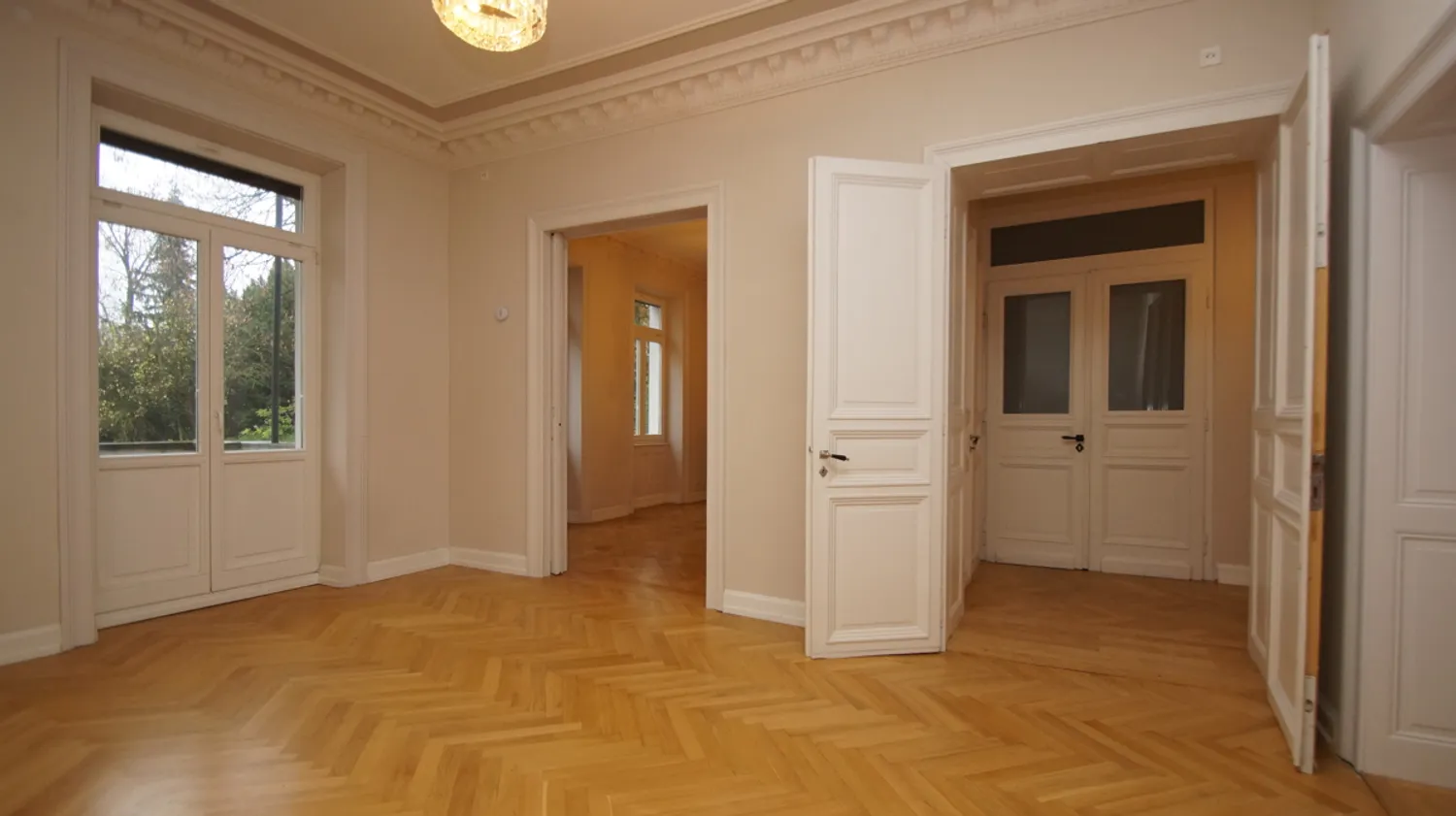 4 Zimmer Wohnung mit 135 m² in Wiesbaden – Bild 5