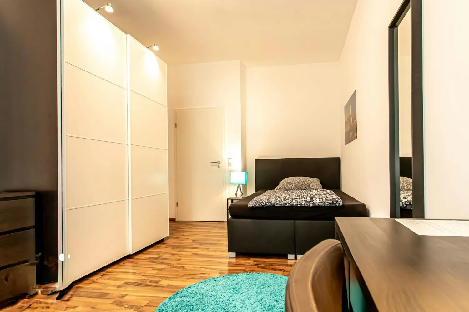 Shared room in Frankfurt am Main – Photo 1