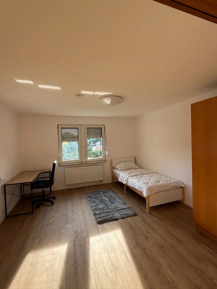 WG-Zimmer mit 23 m² in Friedrichshafen – Bild 1