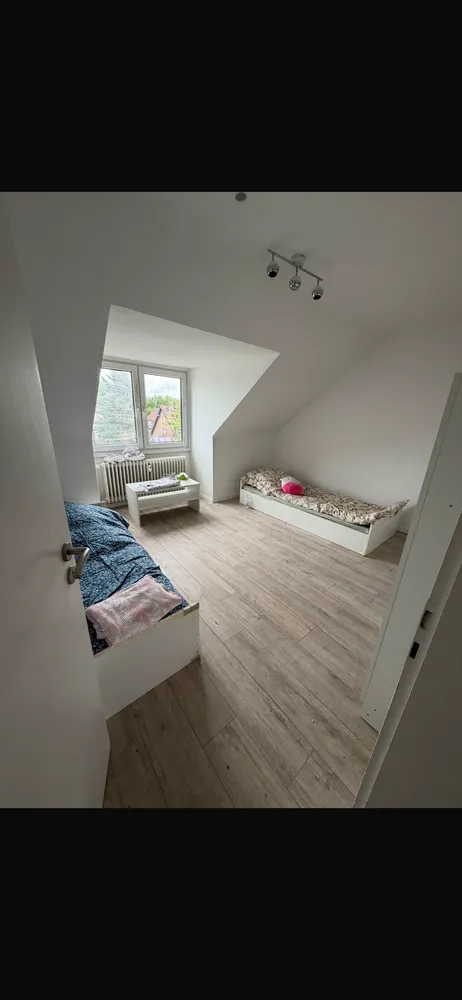 4 Zimmer Wohnung mit 85 m² in Duisburg – Bild 1
