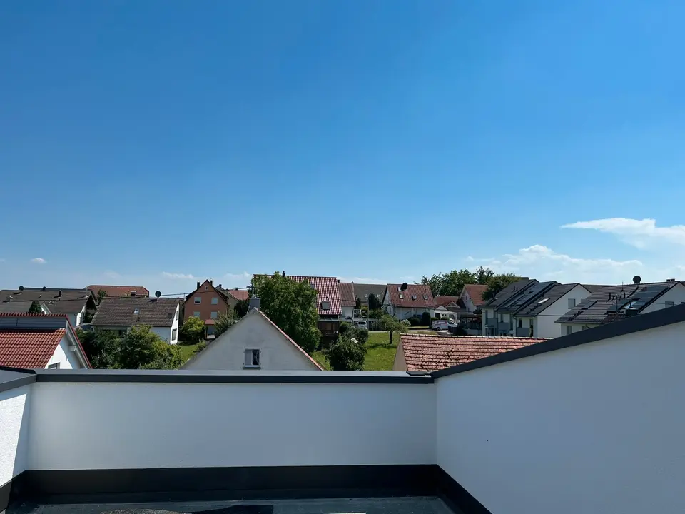 5 Zimmer Wohnung mit 127 m² in Herrenberg – Bild 2