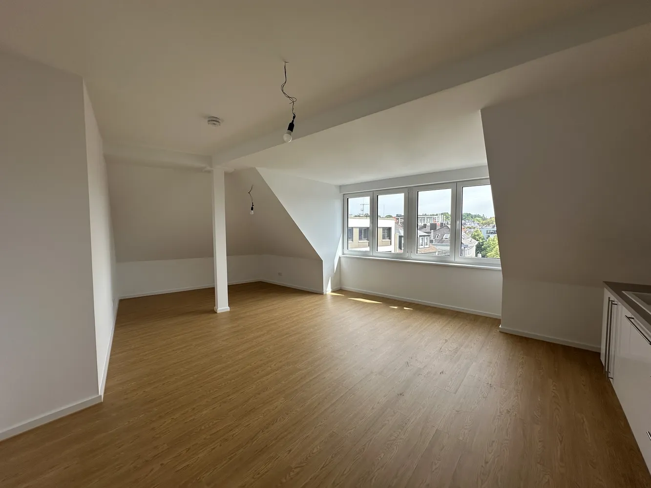 4 Zimmer Wohnung mit 97 m² in Aachen – Bild 3