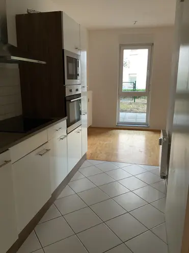 2 Zimmer Wohnung mit 81 m² in Wiesbaden – Bild 8
