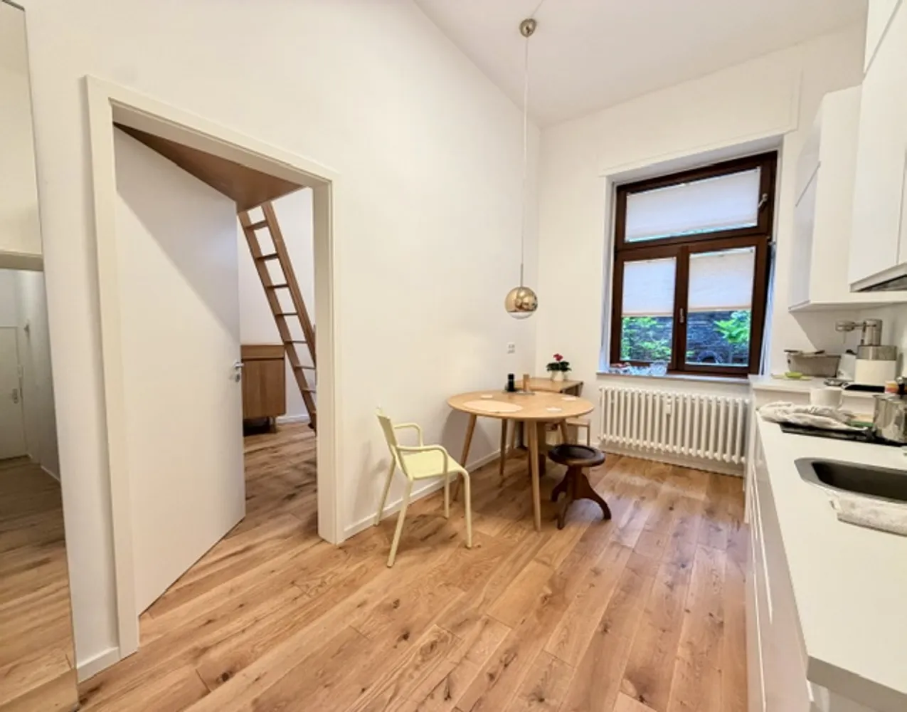 1 Zimmer Wohnung mit 42 m² in Köln – Bild 2