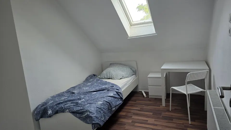 WG-Zimmer mit 150 m² in Krefeld – Bild 5