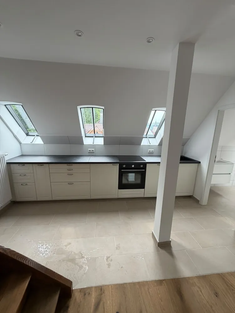 6 Zimmer Wohnung mit 138 m² in Esslingen am Neckar – Bild 5