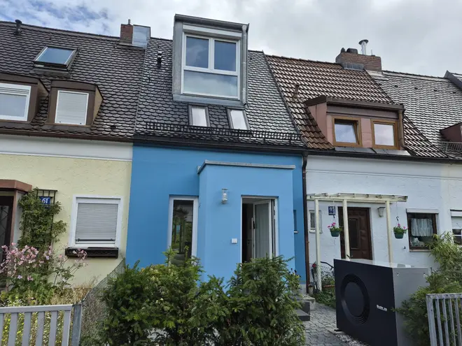 4 Zimmer Haus mit 100 m² in München – Bild 1
