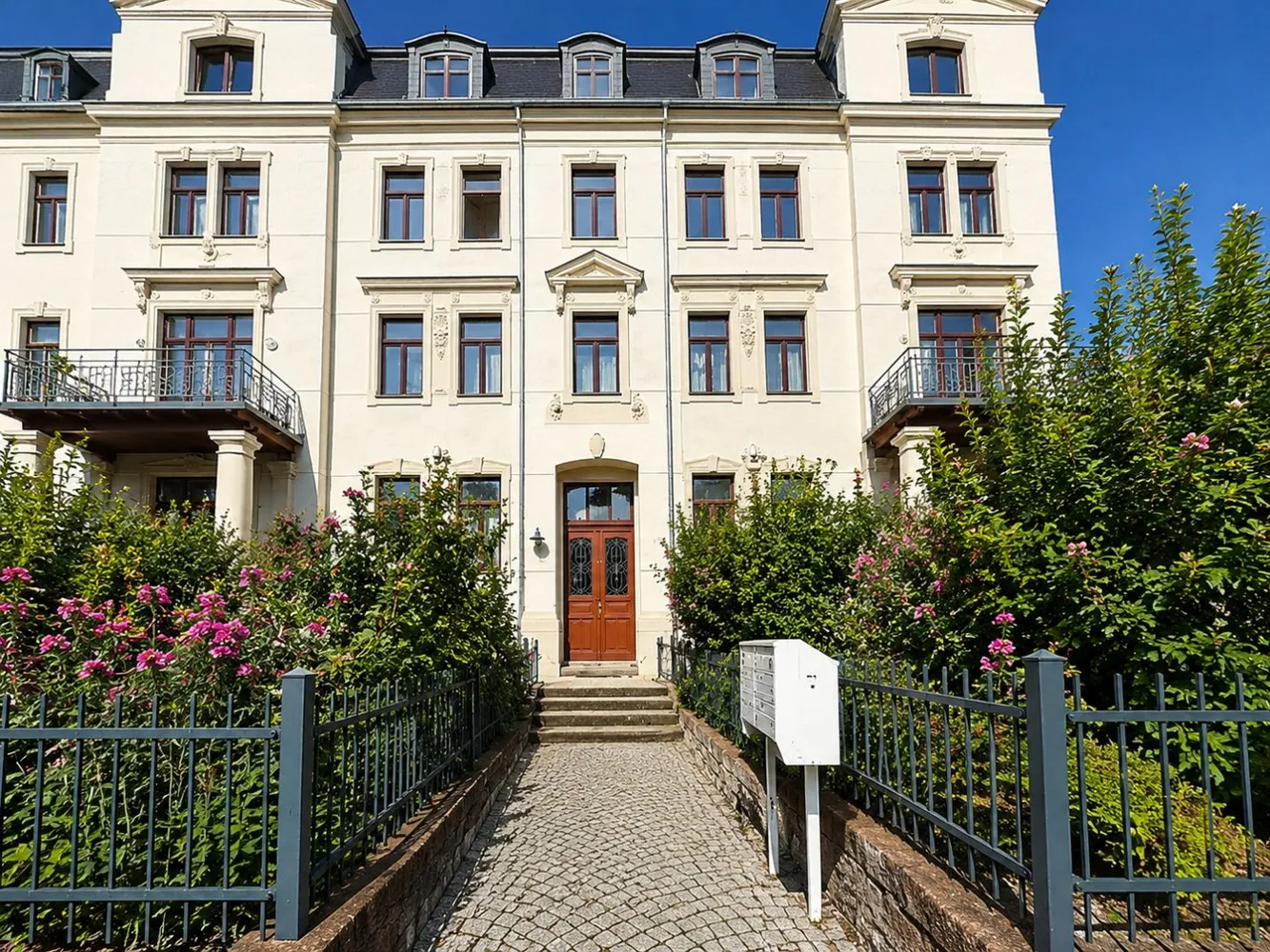 2 room apartment with 58 m² in Chemnitz – Photo 1