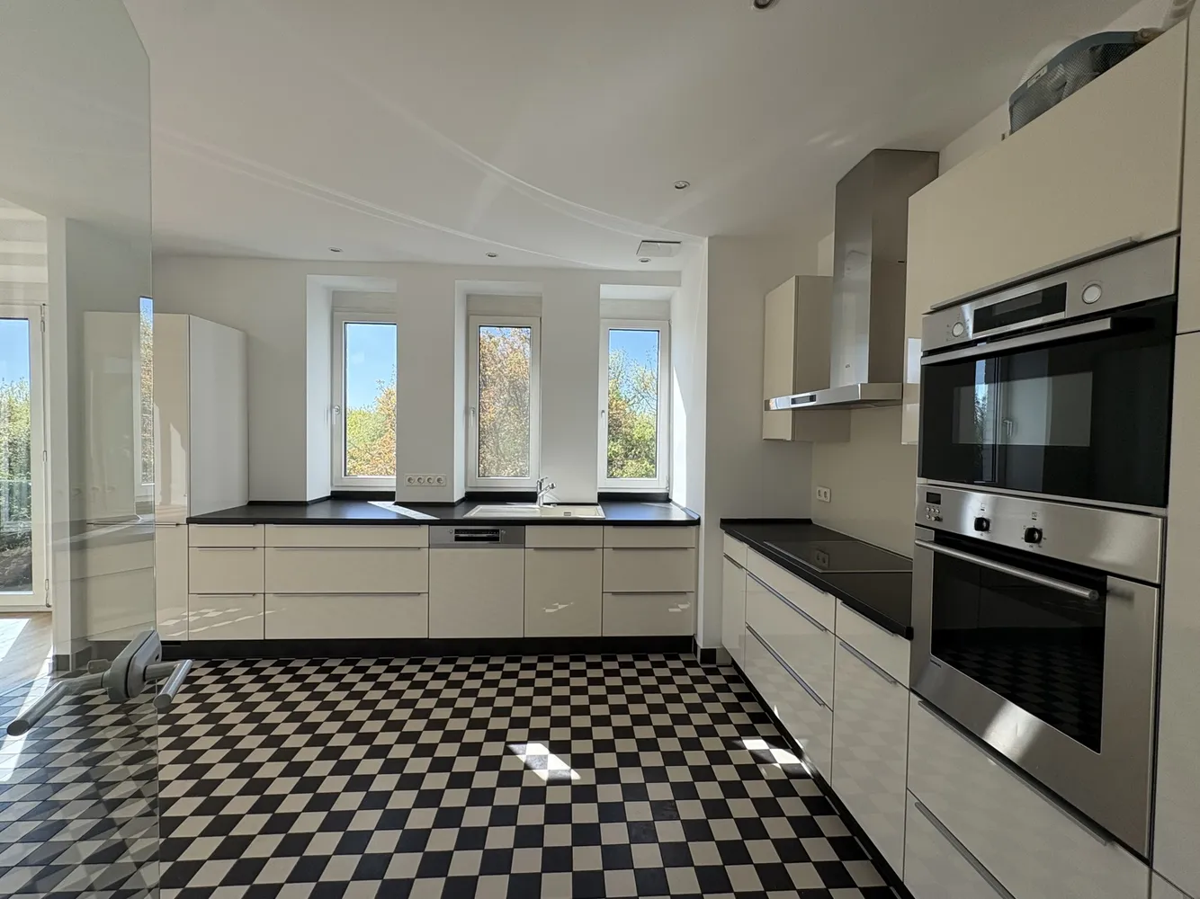5 Zimmer Wohnung mit 194 m² in Düsseldorf – Bild 9