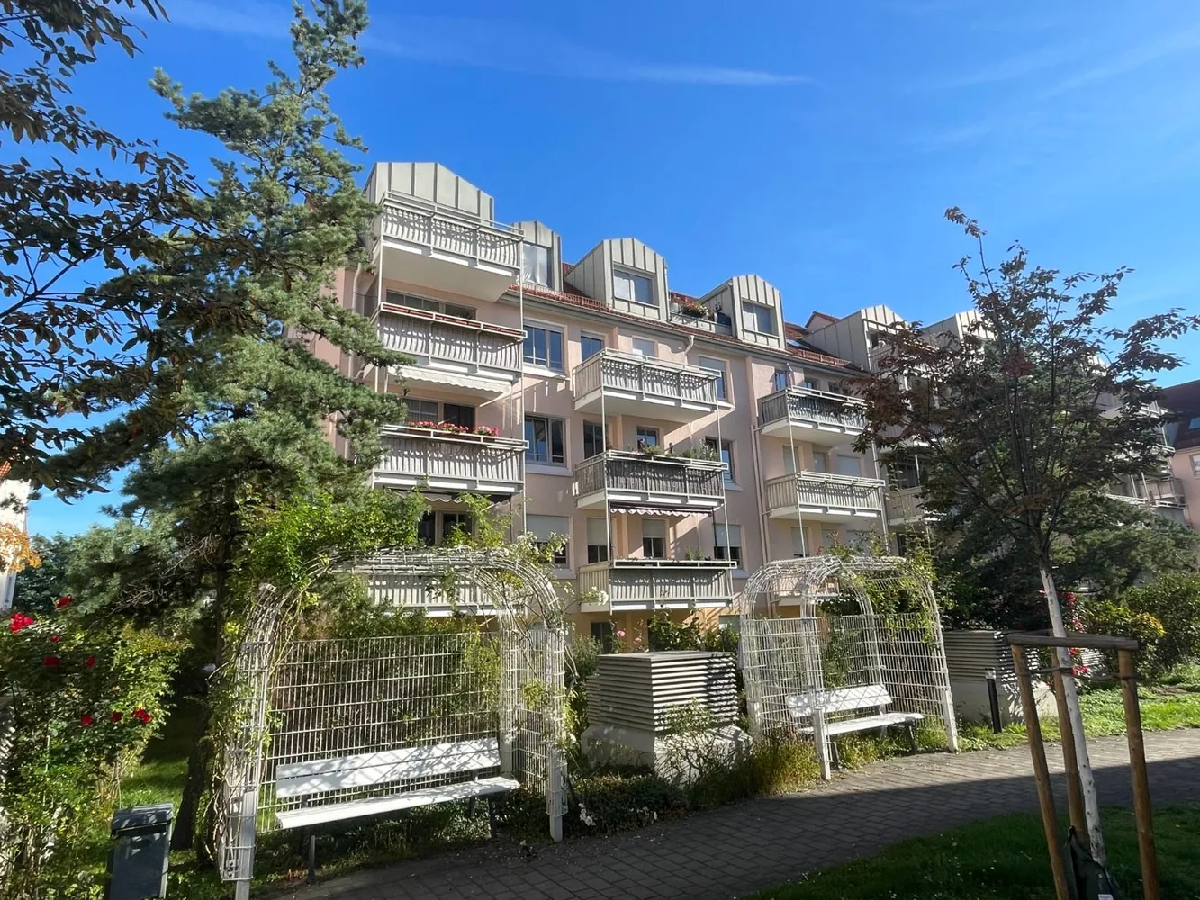 4 Zimmer Wohnung mit 78 m² in Dresden – Bild 2