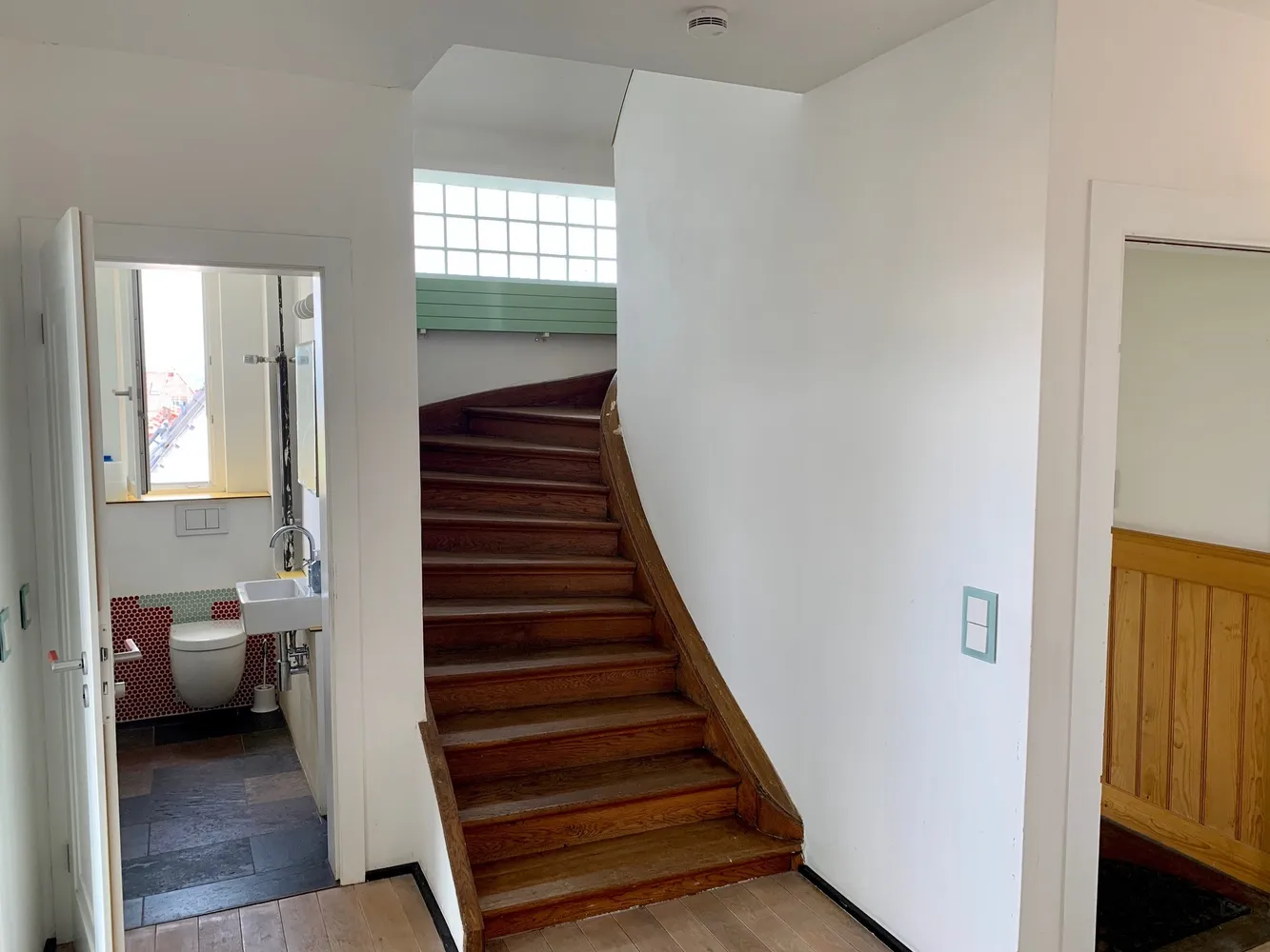 6 Zimmer Wohnung mit 270 m² in Stuttgart – Bild 4