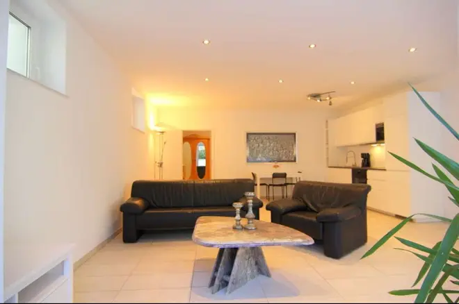 2 Zimmer Wohnung mit 67 m² in Köln – Bild 12