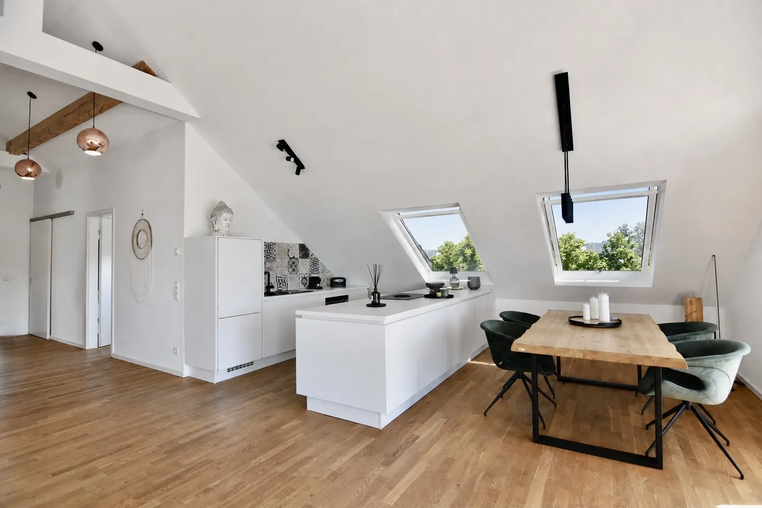 4 Zimmer Wohnung mit 110 m² in Krefeld – Bild 1