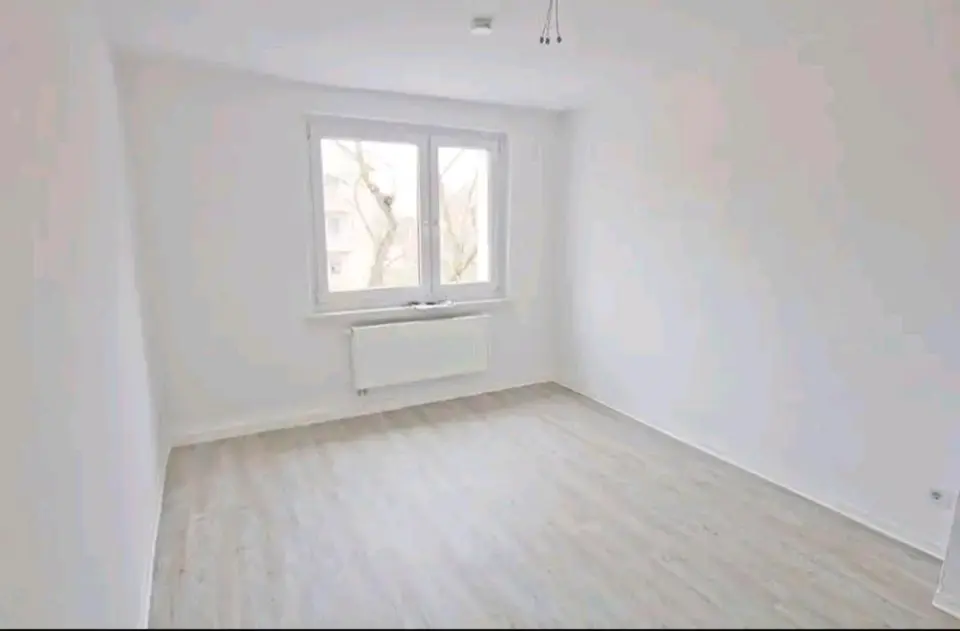 4 Zimmer Wohnung mit 58 m² in Halle (Saale) – Bild 3