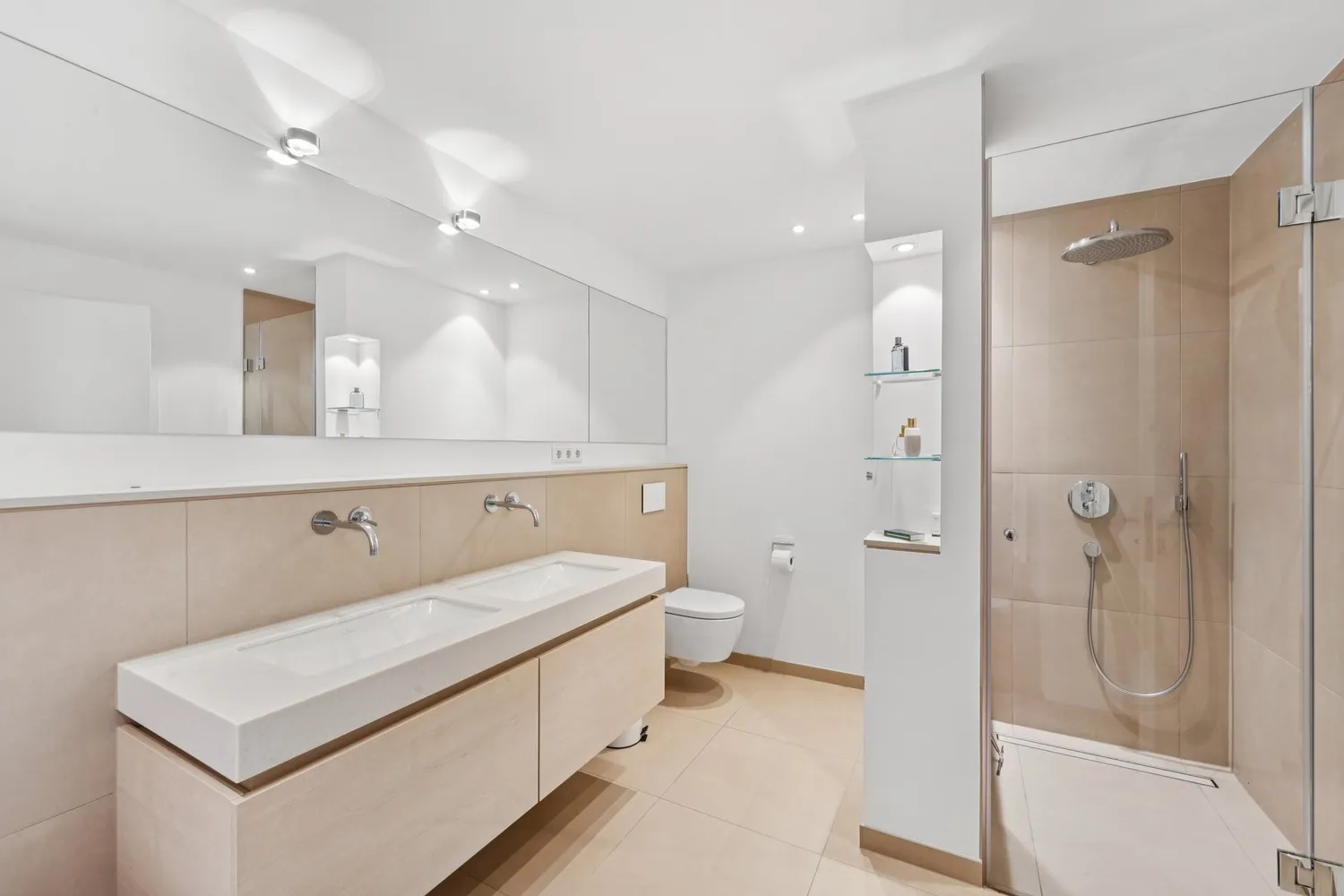 4 Zimmer Wohnung mit 152 m² in Düsseldorf – Bild 9