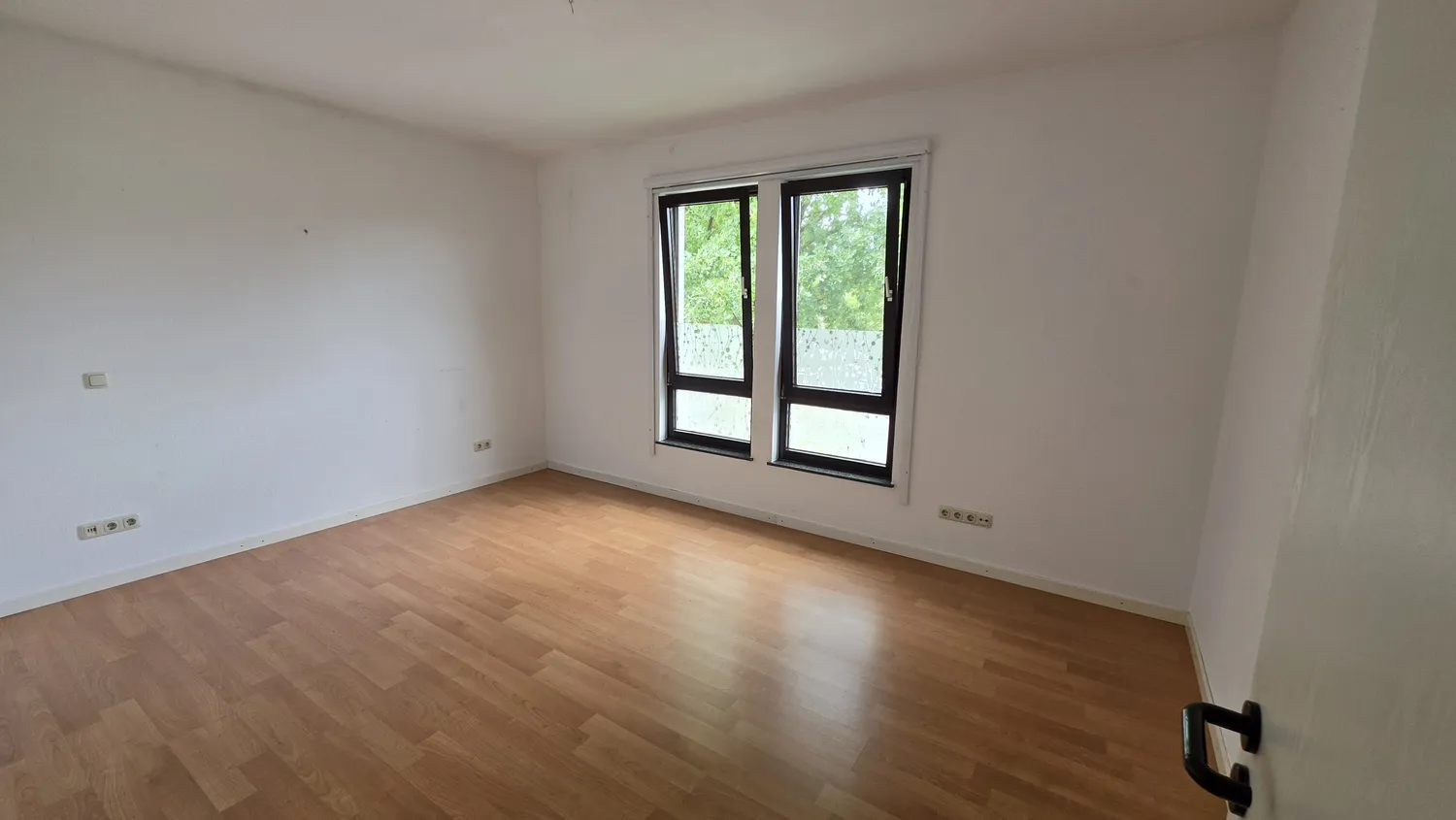 4 Zimmer Wohnung mit 120 m² in Bielefeld – Bild 2