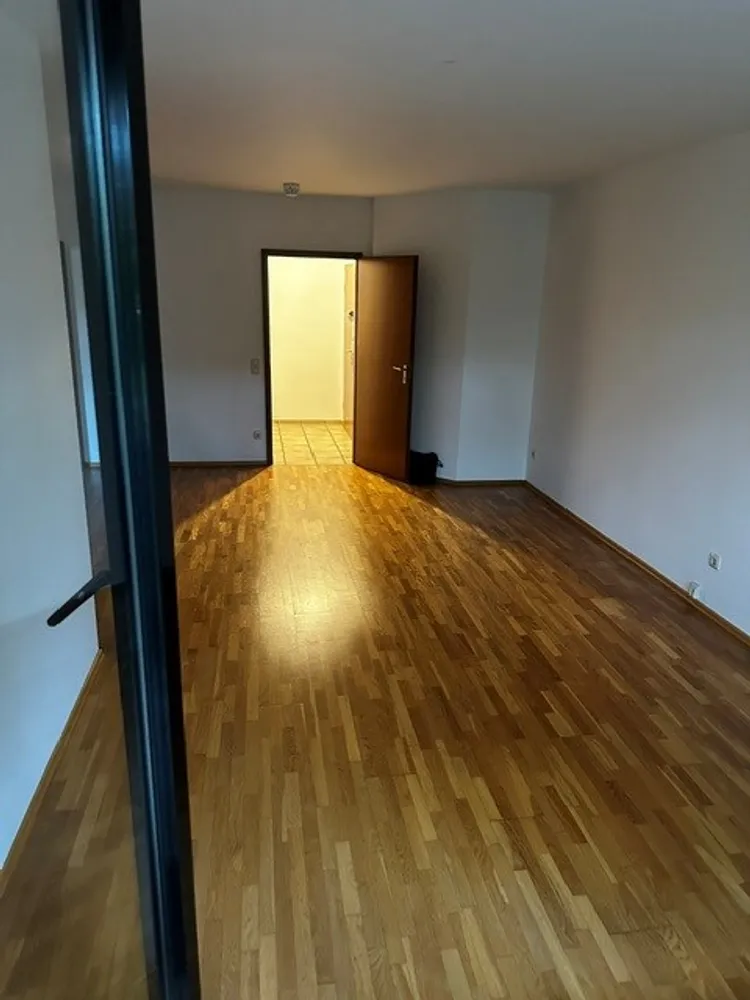 2 Zimmer Wohnung mit 55 m² in Düsseldorf – Bild 1