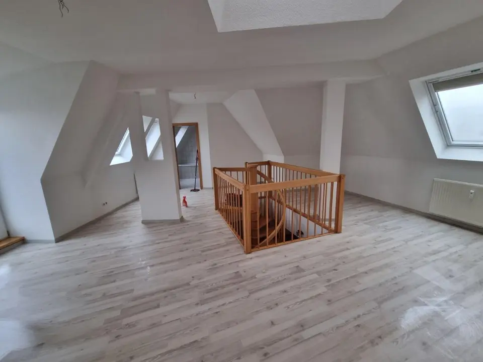 2 Zimmer Wohnung mit 89 m² in Erfurt – Bild 2