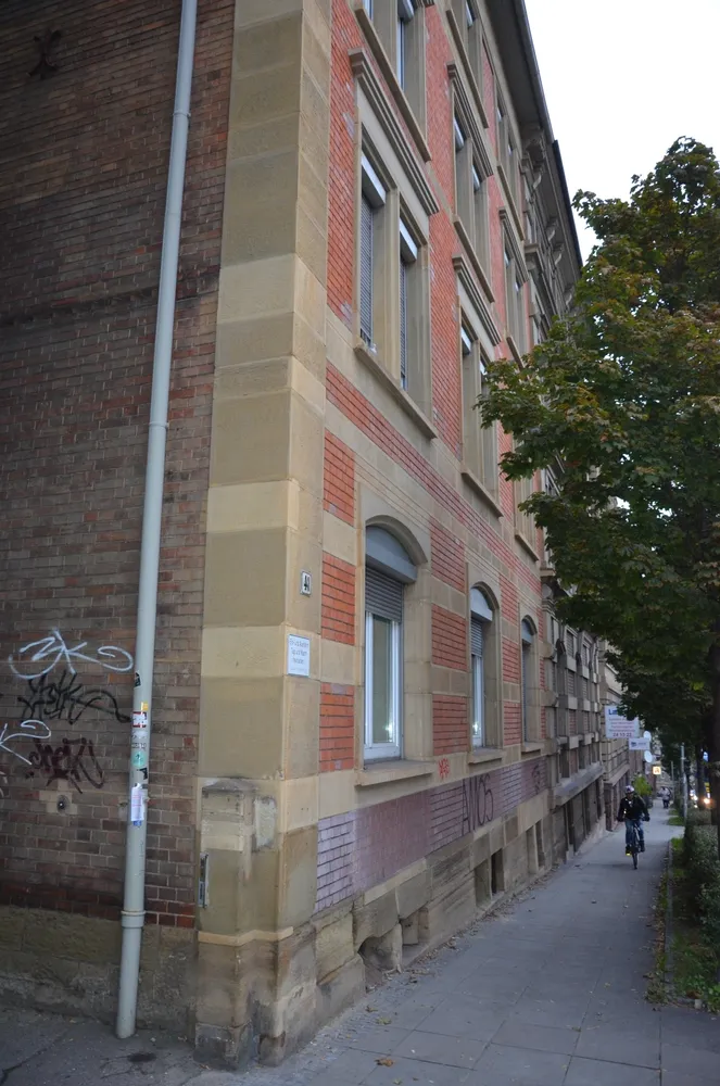 5 Zimmer Wohnung mit 134 m² in Stuttgart – Bild 1