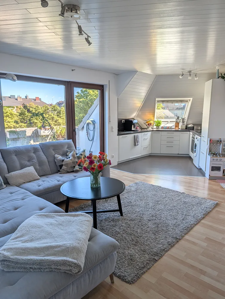 3 Zimmer Wohnung mit 94 m² in Düsseldorf – Bild 1