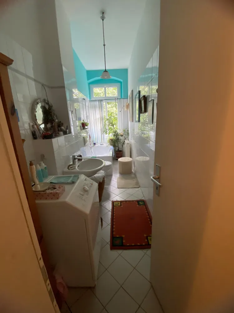 2 room apartment with 70 m² in Berlin – Photo 5