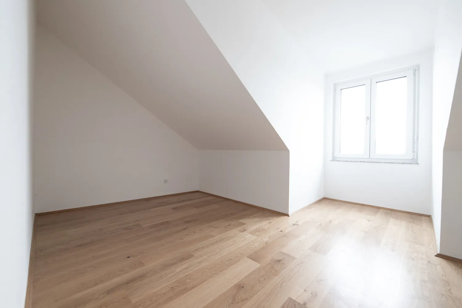 4 Zimmer Wohnung mit 100 m² in München – Bild 5